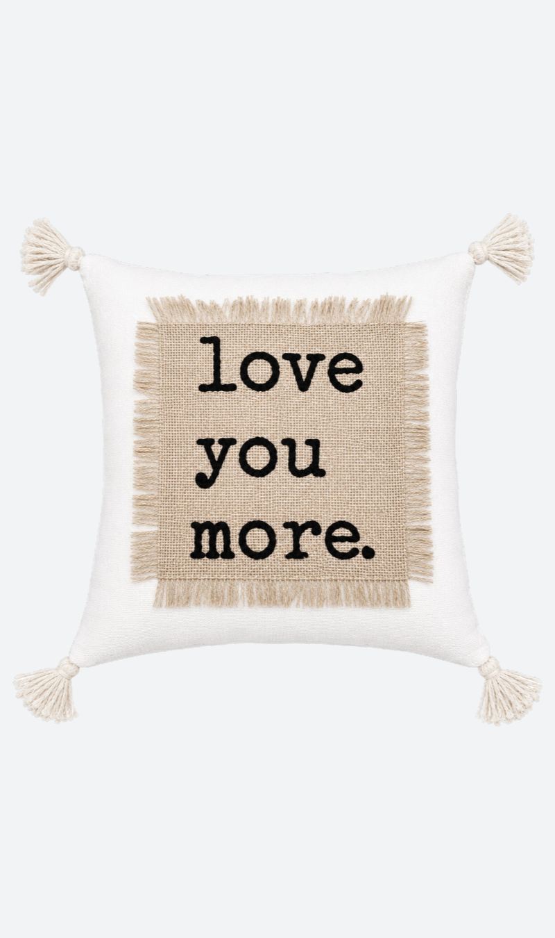 COUSSIN AMOUR