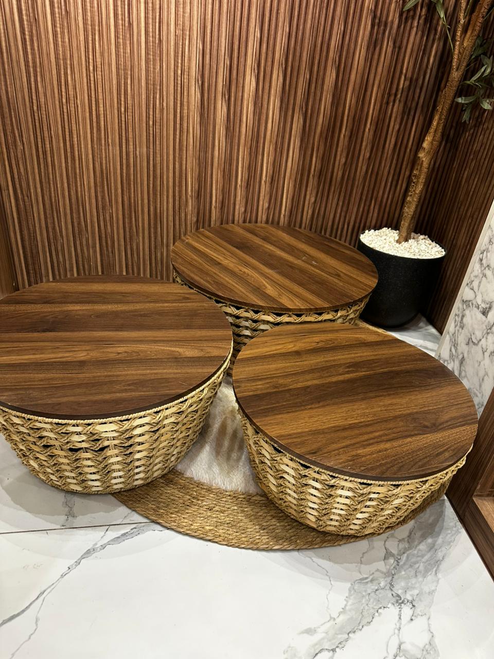 Trio de Tables Basses Artisanales