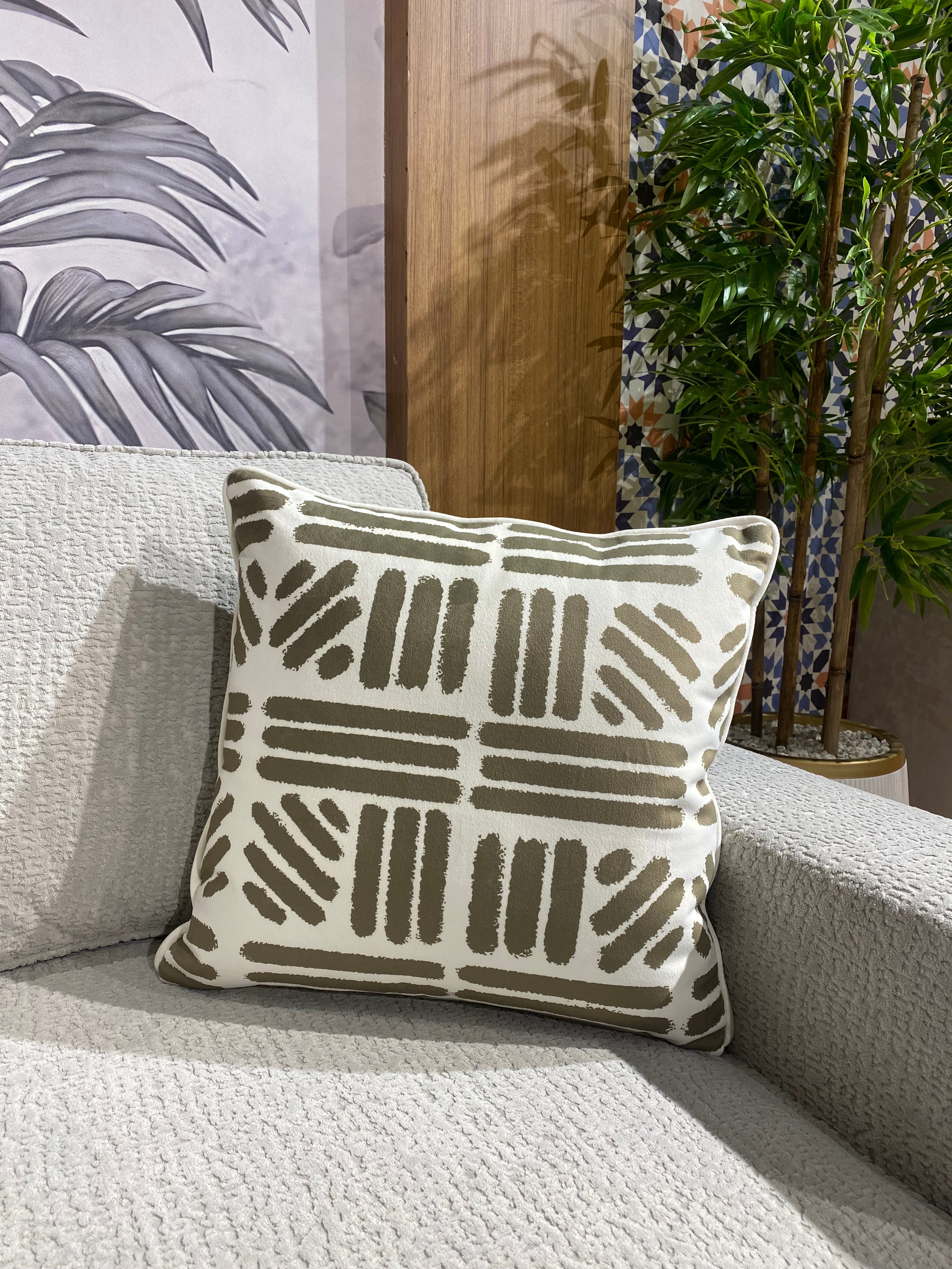 Coussin de Salon en Tissu Premium – Confort & Élégance